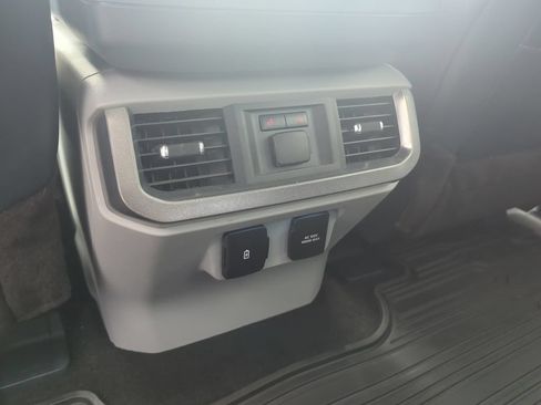 Used 2022 Ford F150 Limited AWD/4WD image 17