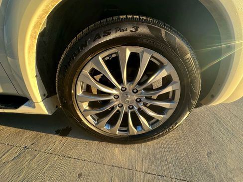 Used 2015 INFINITI QX80 Luxe w/ 22" Wheel Package image 40