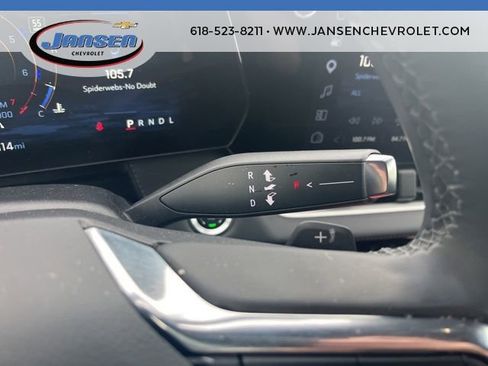 Used 2025 Chevrolet Equinox LT image 19