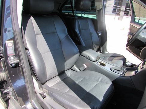Used 2006 Mercedes-Benz C 230 Sedan image 26
