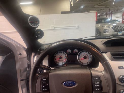 Used 2010 Ford Focus SES image 23