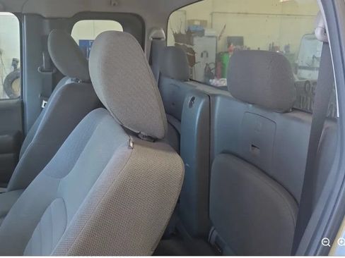 Used 2015 Nissan Frontier S RWD image 9
