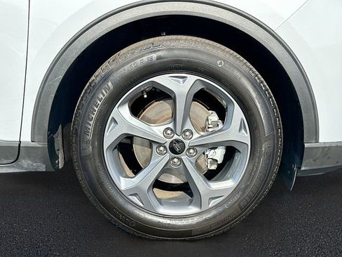 Used 2025 Ford Escape ST-Line image 29