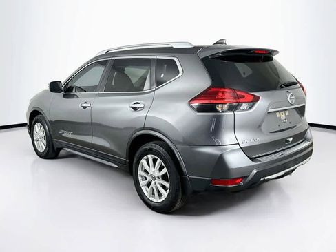 Used 2017 Nissan Rogue SV FWD image 4