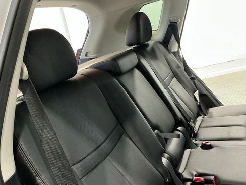 Used 2020 Nissan Rogue SL FWD image 19