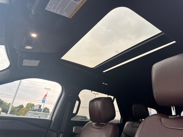 Certified 2023 Ford Explorer Platinum w/ Technology Package AWD/4WD image 27