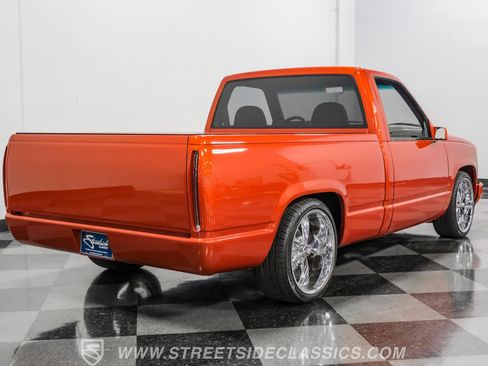 Used 1992 Chevrolet Silverado 1500 2WD Regular Cab image 24