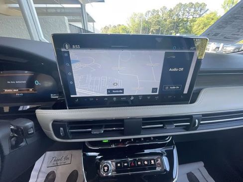 Used 2025 Lincoln Corsair Grand Touring AWD/4WD image 33