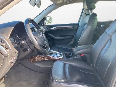 Used 2017 Audi Q5 2.0T Premium Plus w/ Technology Package image 10