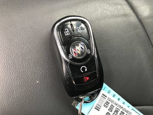 Certified 2023 Buick Enclave Essence AWD/4WD image 23