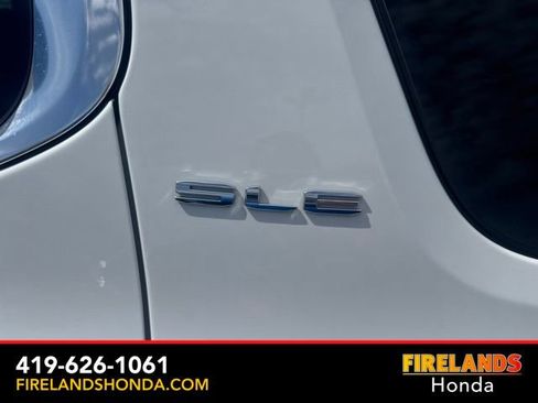 Used 2021 GMC Acadia SLE w/ Driver Convenience Package AWD/4WD image 14