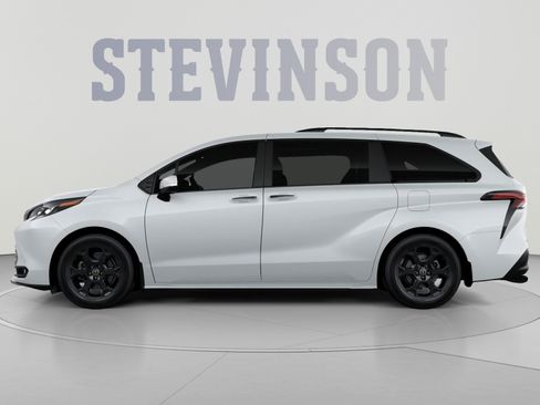 New 2026 Toyota Sienna XLE Woodland Edition AWD/4WD image 4