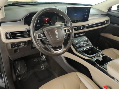 Used 2021 Lincoln Nautilus FWD w/ Equipment Group 101A image 12