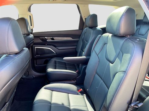 Used 2022 Kia Telluride SX w/ Nightfall Edition Package image 26