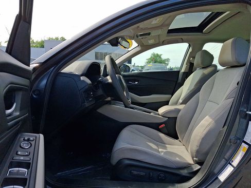 Used 2024 Honda Accord EX image 13
