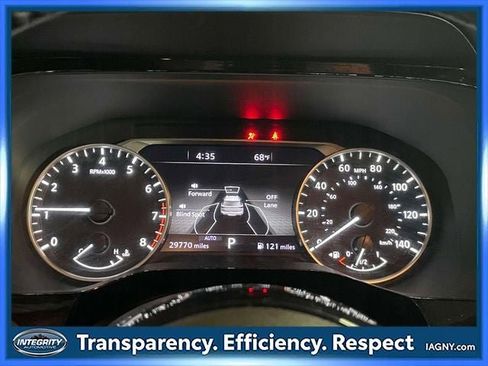 Used 2025 Nissan Pathfinder SL AWD/4WD image 26