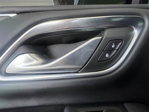 Used 2022 GMC Yukon AT4 w/ AT4 Premium Package image 20