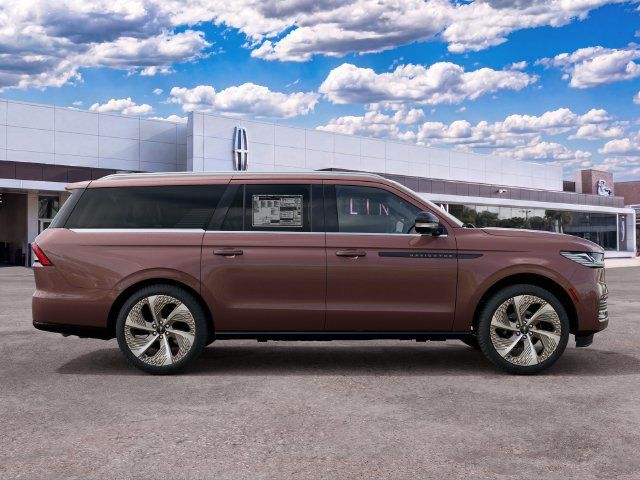 New 2027 Lincoln Navigator L Black Label AWD/4WD image 5