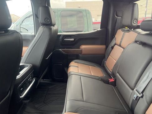 Used 2020 Chevrolet Silverado 1500 High Country w/ Technology Package image 16