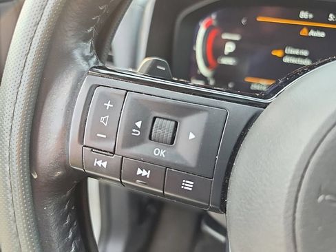 Used 2021 Nissan Rogue Platinum AWD/4WD image 10