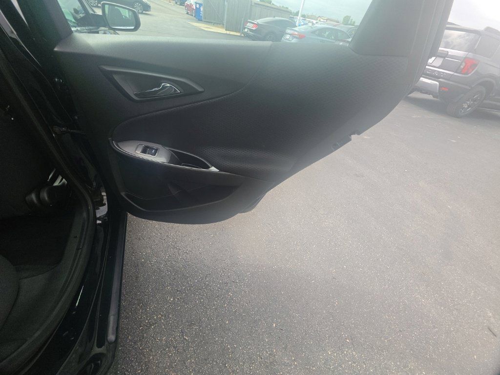 Used 2024 Chevrolet Malibu LS FWD image 28