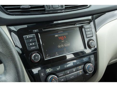 Used 2020 Nissan Rogue Sport SV image 20