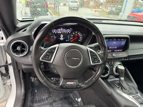 Used 2020 Chevrolet Camaro SS image 17