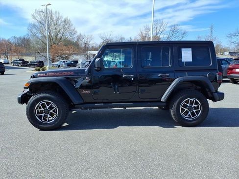 Used 2024 Jeep Wrangler Unlimited Rubicon AWD/4WD image 7