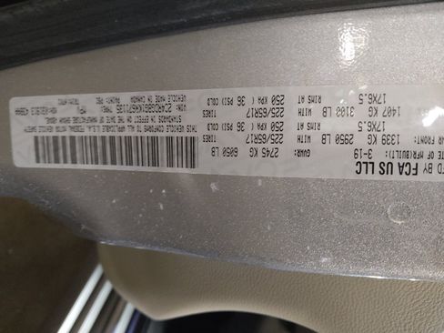 Used 2019 Dodge Grand Caravan SE w/ UConnect Hands-Free Group FWD image 33