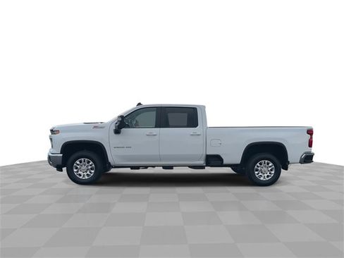 Used 2024 Chevrolet Silverado 3500 LT w/ Convenience Package image 5