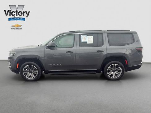 Used 2024 Jeep Wagoneer Series II w/ Flexible Seating Group AWD/4WD image 4