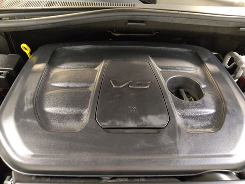 Used 2019 Jeep Grand Cherokee Laredo image 30