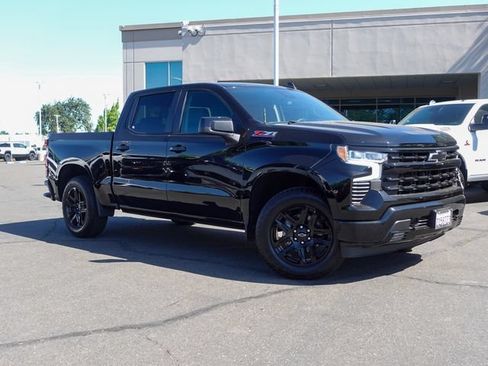 Used 2024 Chevrolet Silverado 1500 RST w/ Convenience Package II AWD/4WD image 5