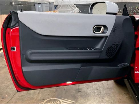 Certified 2025 MINI Cooper S image 25