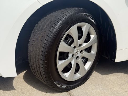 Used 2024 Toyota Corolla LE FWD image 18