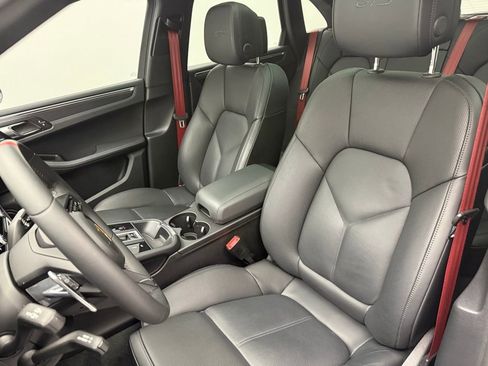 Used 2022 Porsche Macan GTS image 5