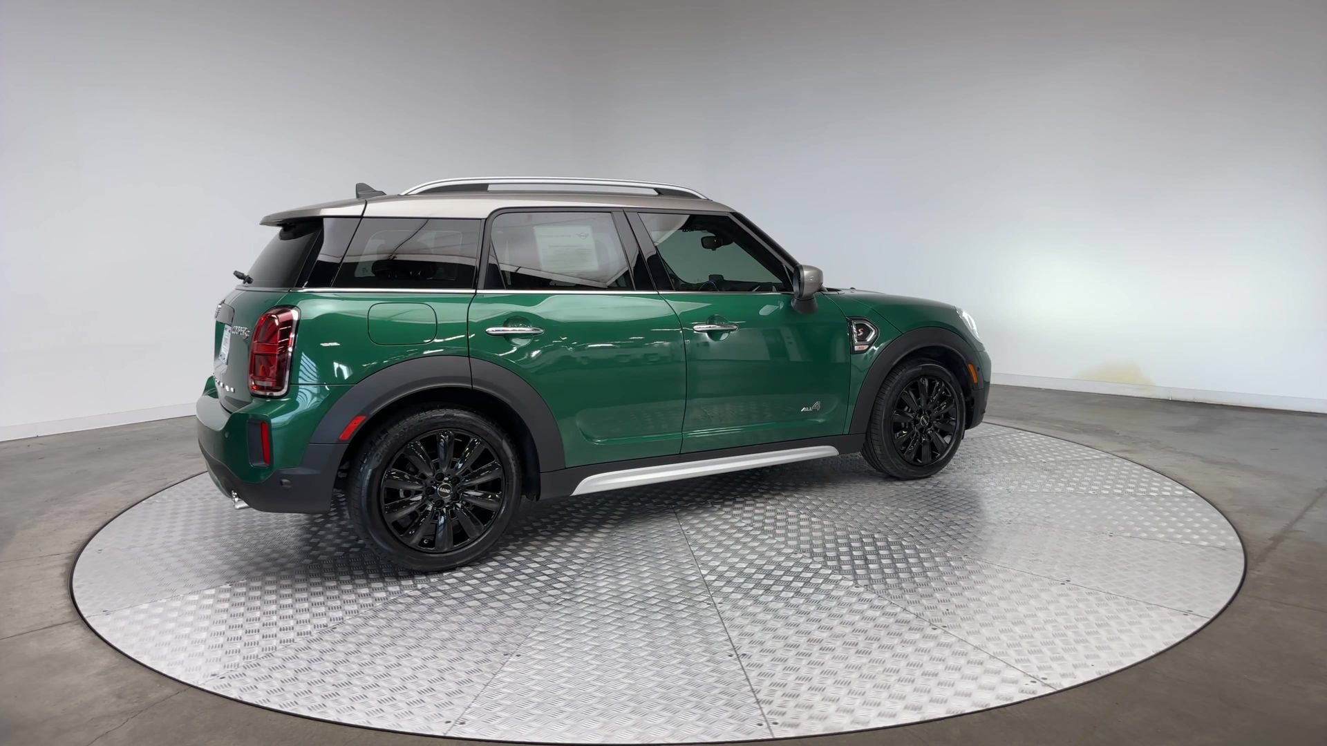Certified 2024 MINI Cooper Countryman S AWD/4WD image 8