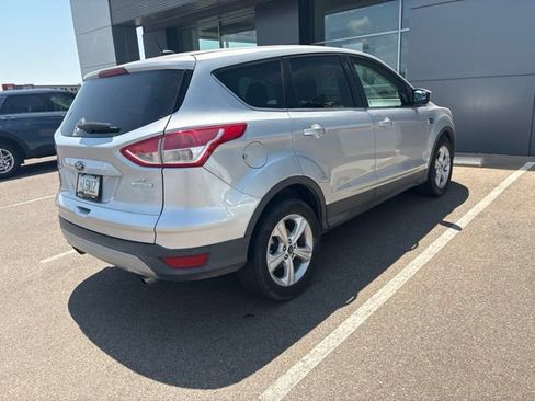 Used 2016 Ford Escape SE FWD image 4