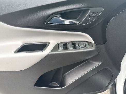 Used 2018 Chevrolet Equinox LS w/ LPO, Protection Package AWD/4WD image 10