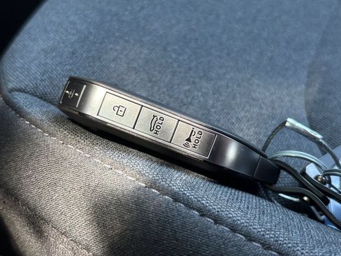 Used 2025 Kia K4 FWD image 21