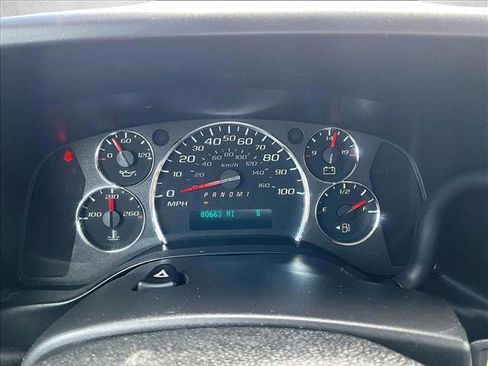 Used 2022 Chevrolet Express 2500 w/ Driver Convenience Package image 21