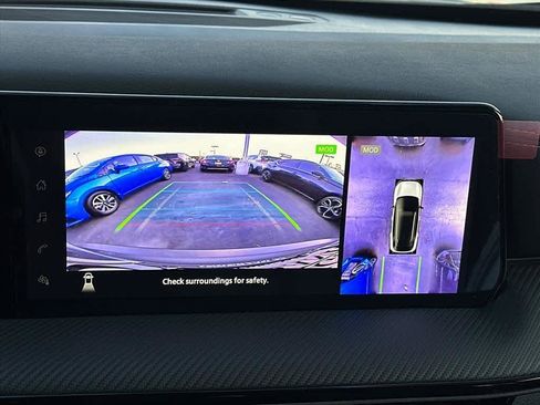 Used 2025 Nissan Kicks SR image 21