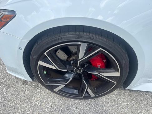 Used 2022 Audi RS 6 AWD/4WD image 10