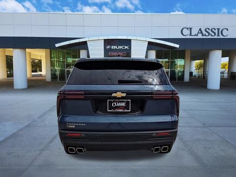 Used 2024 Chevrolet Traverse LS FWD image 7