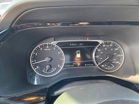 Used 2023 Nissan Pathfinder Rock Creek AWD/4WD image 9