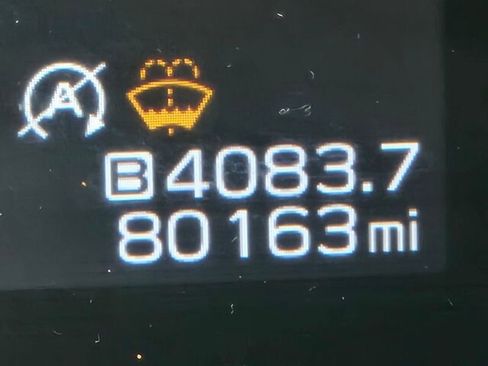 Used 2021 Subaru Outback Premium image 26