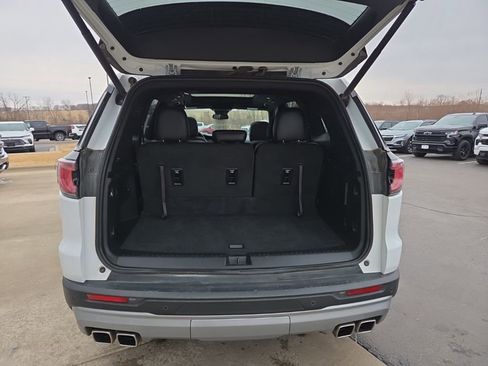 Certified 2025 GMC Acadia Elevation w/ Elevation Premium Package image 9