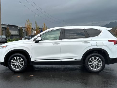 Used 2019 Hyundai Santa Fe SE image 6