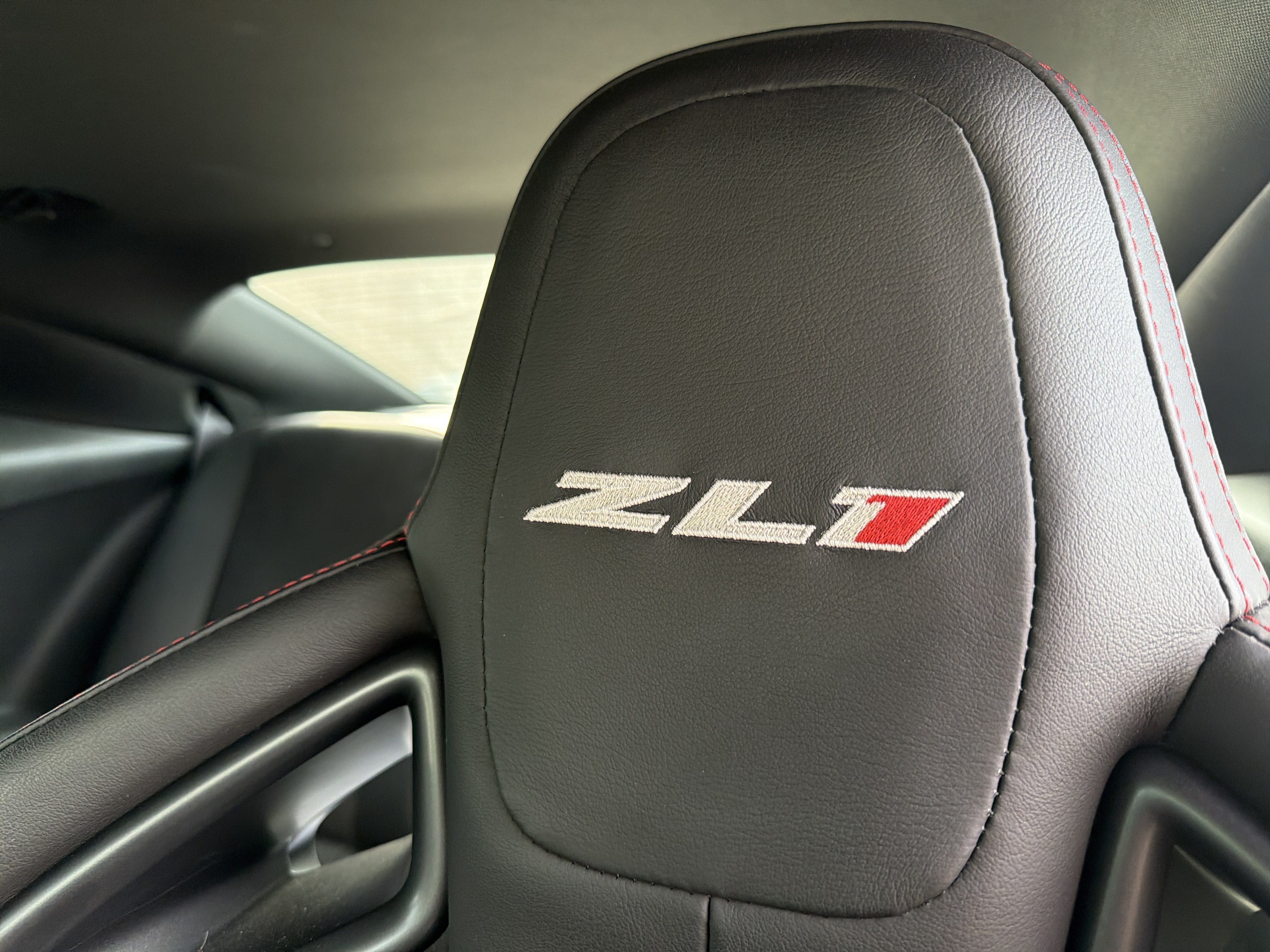 Used 2015 Chevrolet Camaro ZL1 RWD image 13