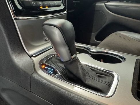 Used 2019 Jeep Grand Cherokee Altitude RWD image 28